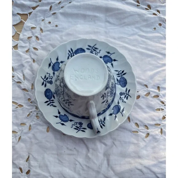 Wood and Sons Old Vienna Blue White Ironstone Tea Cup Saucer Set England Vintage - Picture 4 of 7